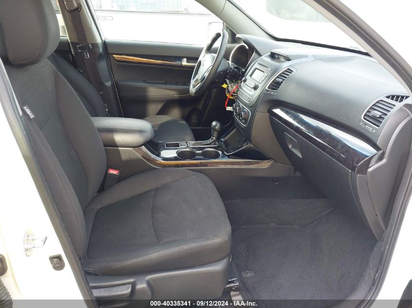 2015 KIA SORENTO LX - 5XYKTCA6XFG602945