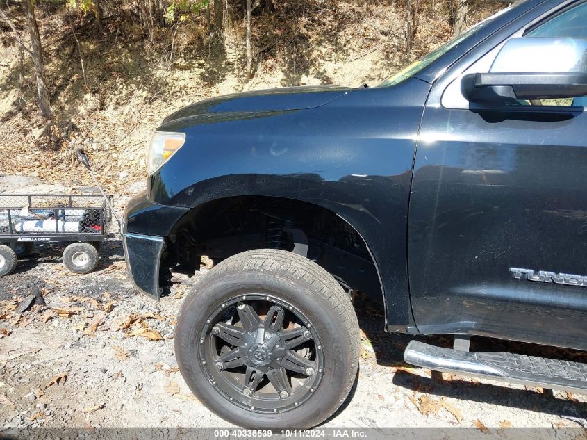 2013 Toyota Tundra Platinum 5.7L V8 VIN: 5TFHW5F1XDX271806 Lot: 40335539