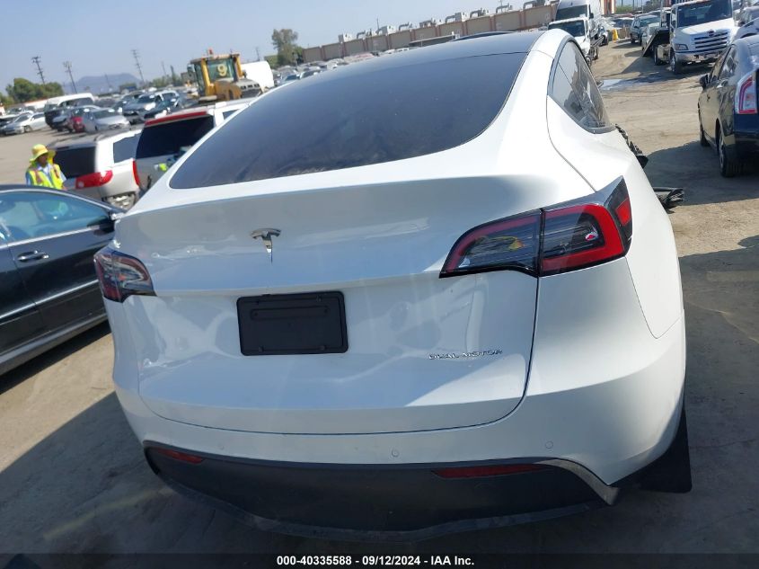 2022 Tesla Model Y Long Range Dual Motor All-Wheel Drive VIN: 7SAYGAEE4NF543758 Lot: 40335588