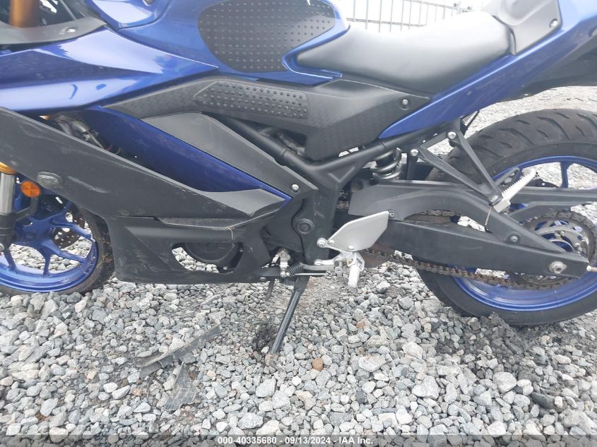 MH3RH17Y4KK002215 2019 Yamaha Yzfr3