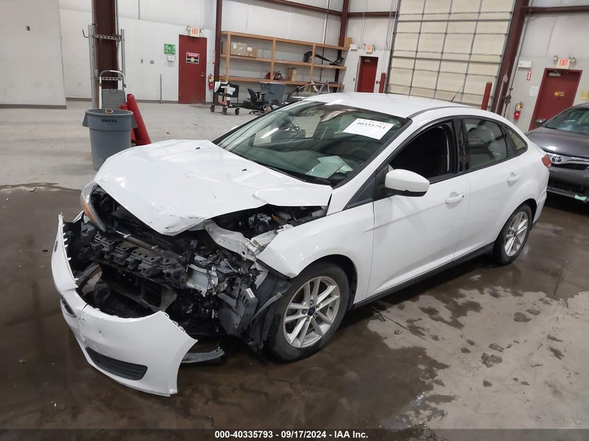 VIN 1FADP3F27JL315066 2018 FORD FOCUS SE