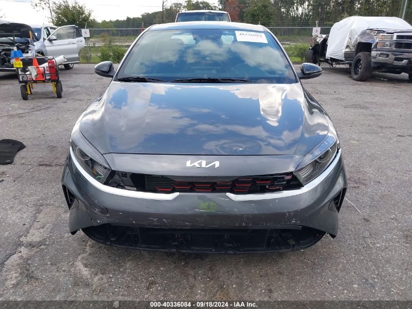 2022 Kia Forte Gt-Line VIN: 3KPF54AD2NE489083 Lot: 40336084