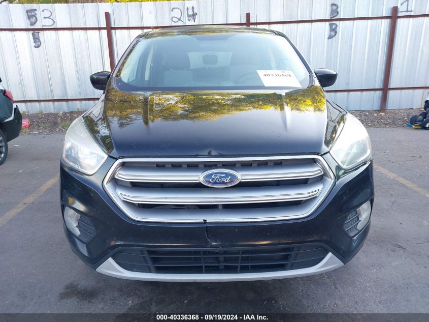 1FMCU9G9XHUC04878 2017 Ford Escape Se