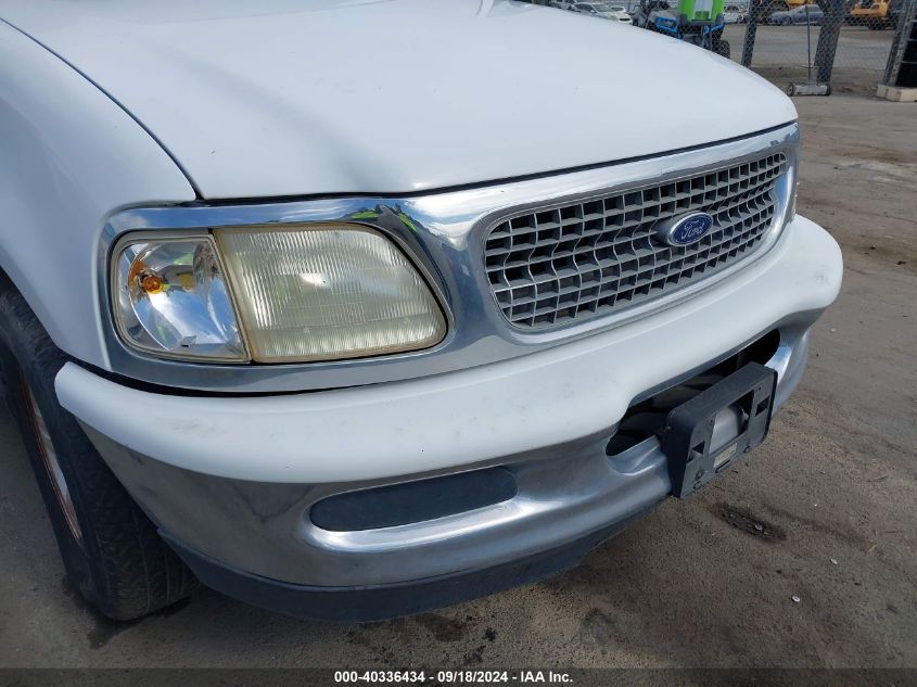 1998 Ford Expedition VIN: 1FMRU17L5WLB72156 Lot: 40336434