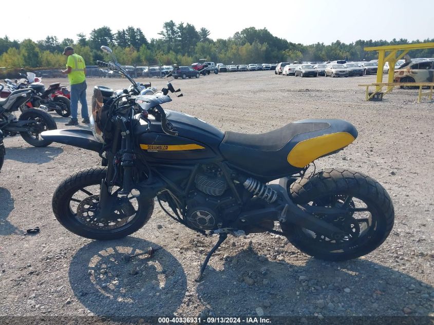 ML015ANMXFT001770 2015 Ducati Scrambler 800