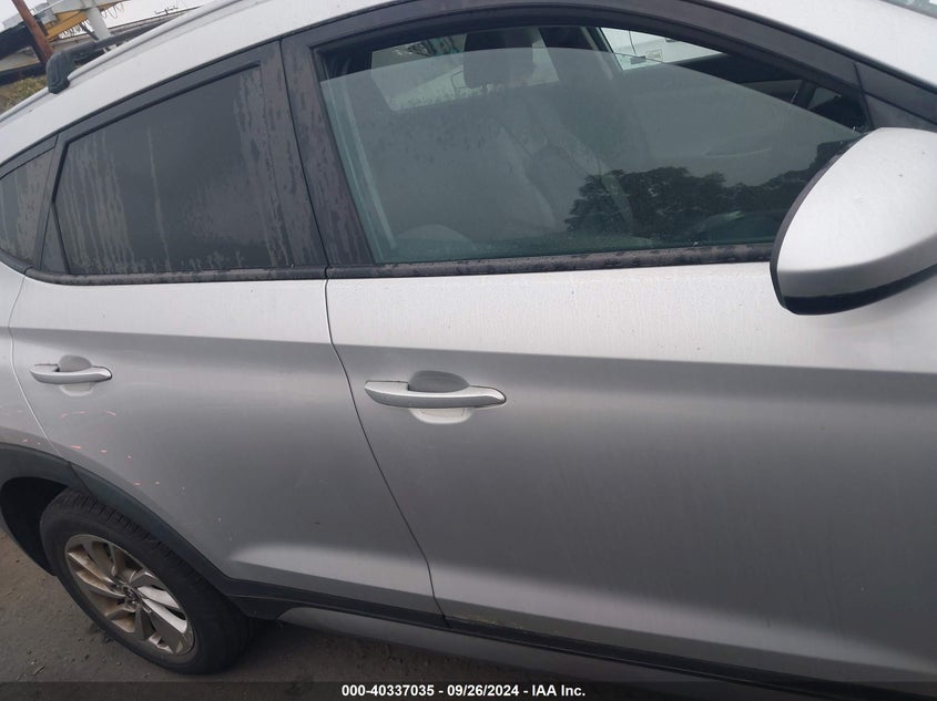 2017 HYUNDAI TUCSON SE - KM8J33A49HU336115