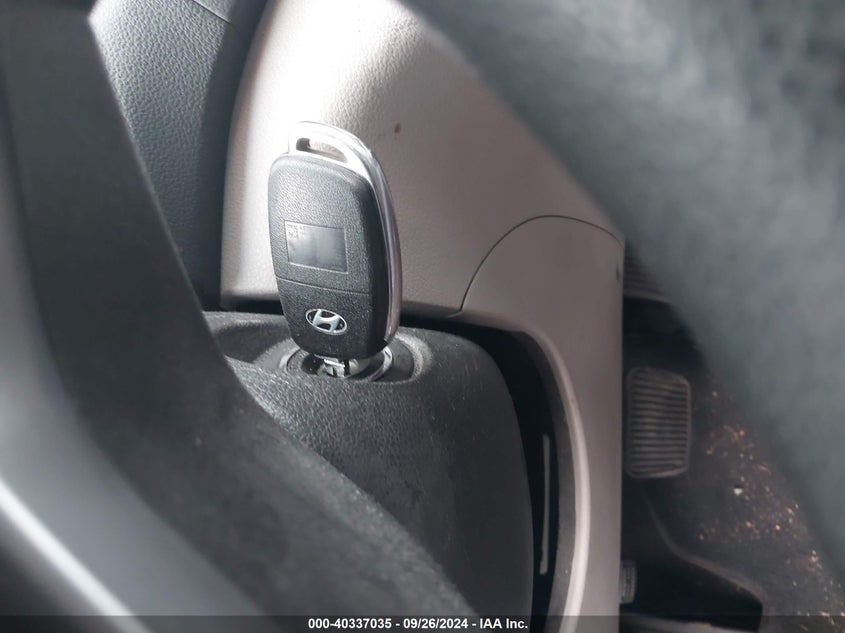 2017 HYUNDAI TUCSON SE - KM8J33A49HU336115