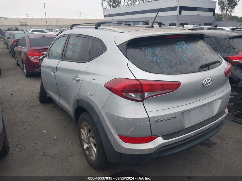 2017 HYUNDAI TUCSON SE - KM8J33A49HU336115