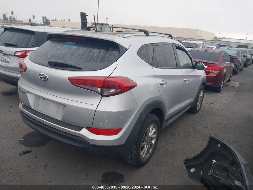2017 HYUNDAI TUCSON SE - KM8J33A49HU336115