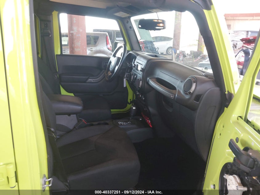 VIN 1C4BJWDG5HL527705 2017 JEEP WRANGLER UNLIMITED SPORT 4X4