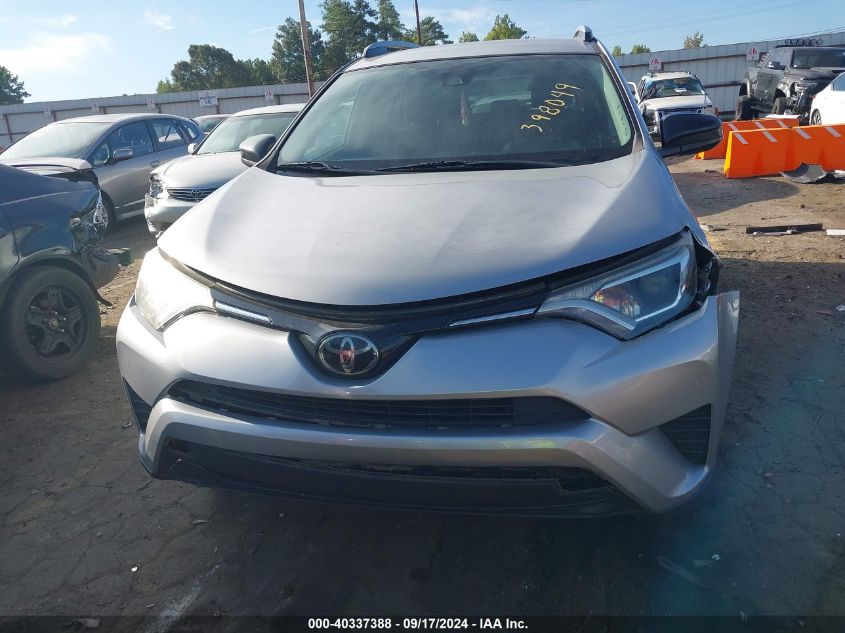 2T3ZFREV3HW398049 2017 Toyota Rav4 Le