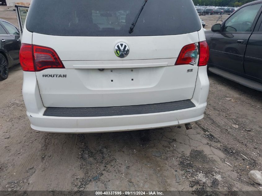 2010 Volkswagen Routan Se VIN: 2V4RW3D10AR424379 Lot: 40337595