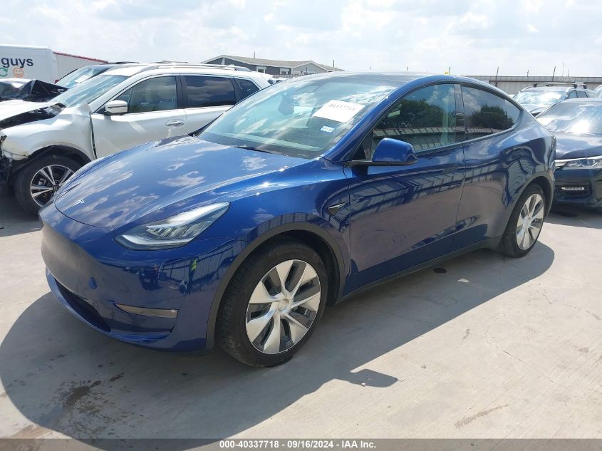 VIN 5YJYGDEE3MF300505 2021 Tesla Model Y, Long Rang... no.2