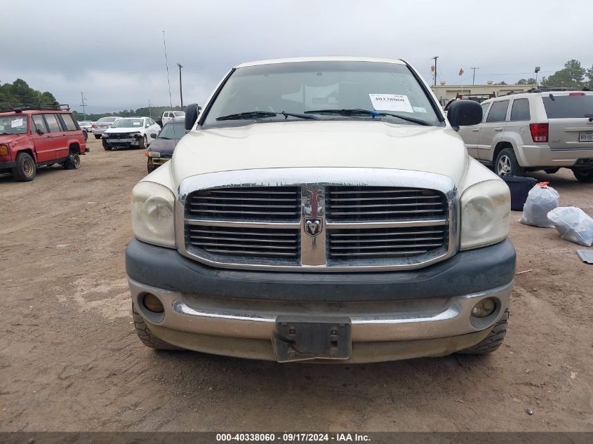 2007 Dodge Ram 1500 Slt/Trx4 Off Road/Sport VIN: 1D7HU182X7J612882 Lot: 40338060