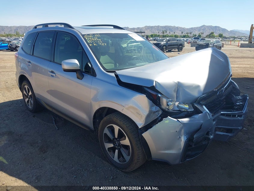 VIN JF2SJAEC7HH585026 2017 SUBARU FORESTER 2.5I PREMIUM