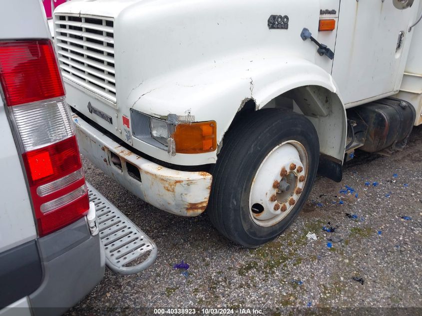 1995 International 4000 4700 VIN: 1HTSLABMXSH696671 Lot: 40338923