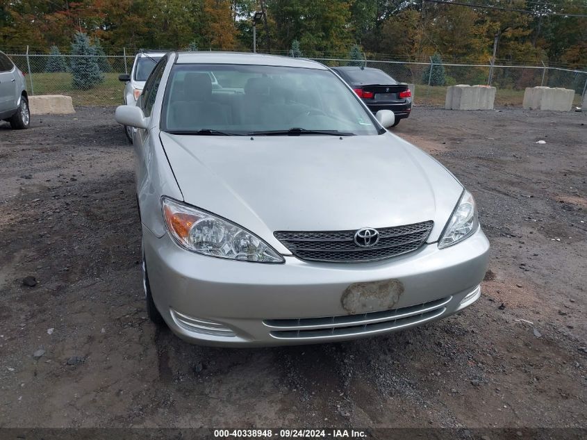 2004 Toyota Camry Le VIN: 4T1BE32K44U879247 Lot: 40338948