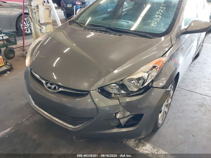 2012 Hyundai Elantra Gls/Limited VIN: 5NPDH4AE9CH131561 Lot: 40339251