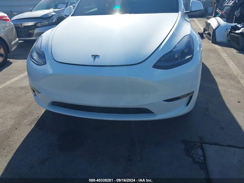 2022 Tesla Model Y Long Range Dual Motor All-Wheel Drive VIN: 7SAYGDEE3NF515239 Lot: 40339281