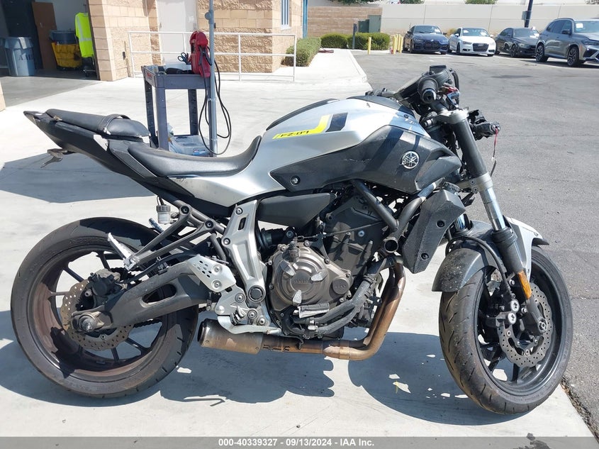 2017 YAMAHA FZ07 C JYARM06Y3HA004117