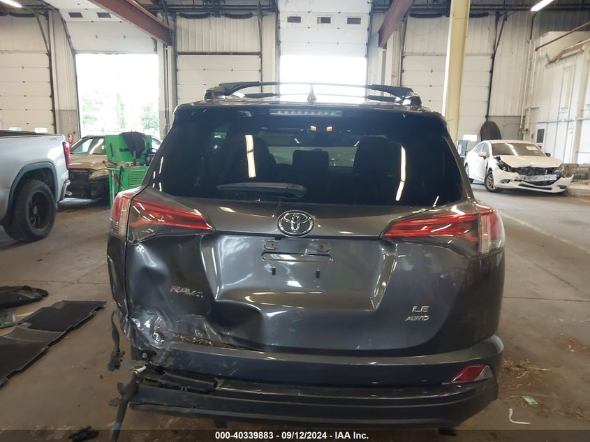 JTMBFREV6HJ131889 2017 Toyota Rav4 Le