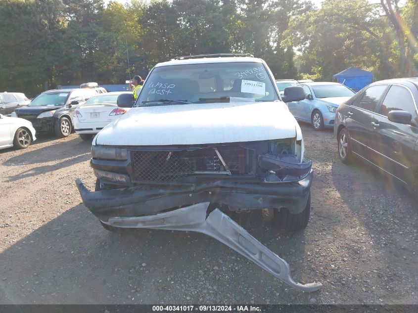 2001 Chevrolet Tahoe Ls VIN: 1GNEC13T11R215822 Lot: 40341017