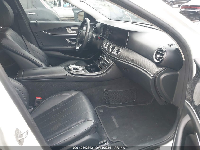 2018 MERCEDES-BENZ E 300 VIN: WDDZF4JB7JA327946