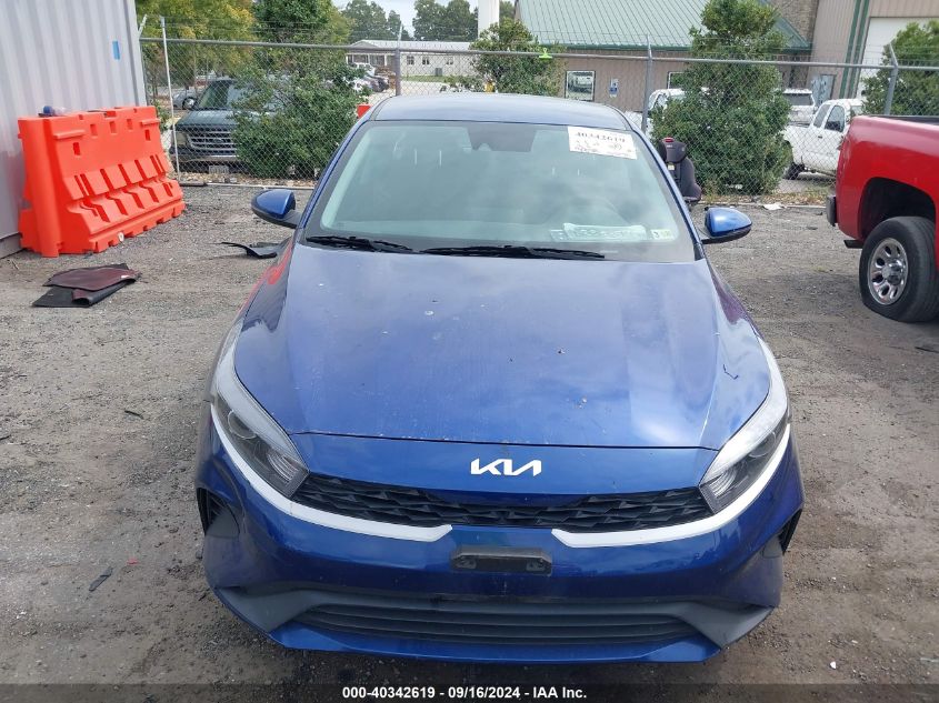 2023 Kia Forte Lxs VIN: 3KPF24AD6PE570700 Lot: 40342619