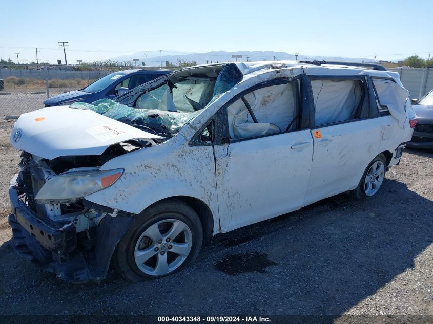 5TDKK3DC4FS585275 2015 TOYOTA SIENNA - Image 2