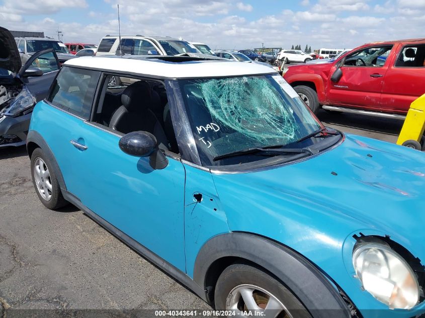 2009 Mini Cooper VIN: WMWMF33569TW78477 Lot: 40343641