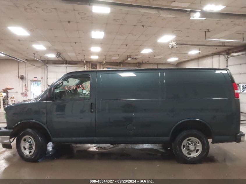 2017 Chevrolet Express 2500 Work Van VIN: 1GCWGAFF2H1171572 Lot: 40344327