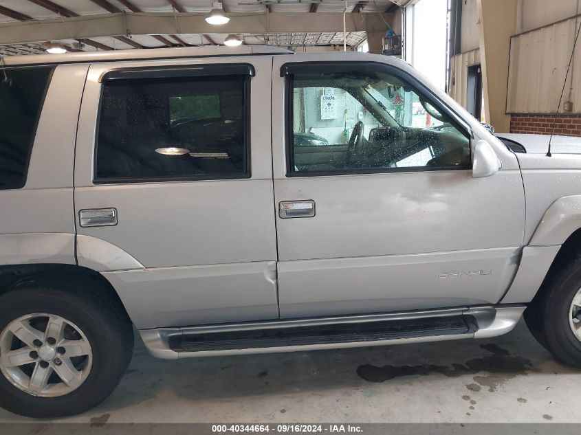 2000 GMC Yukon Denali VIN: 1GKEK13RXYR123865 Lot: 40344664