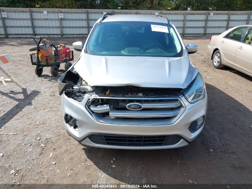 1FMCU0GD8HUC64271 2017 Ford Escape Se