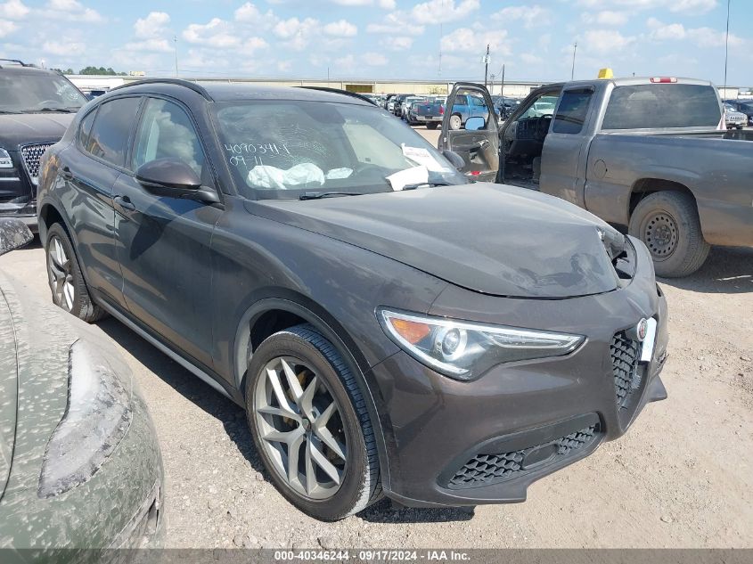 ZASFAKPN5J7C25602 2018 ALFA ROMEO STELVIO - Image 1