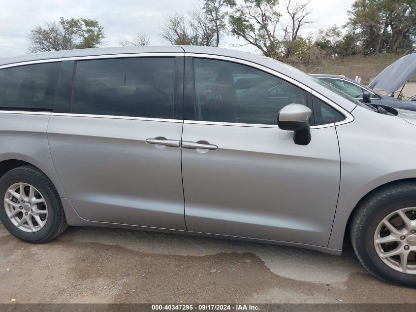 2017 Chrysler Pacifica Touring L VIN: 2C4RC1BG1HR770207 Lot: 40347295