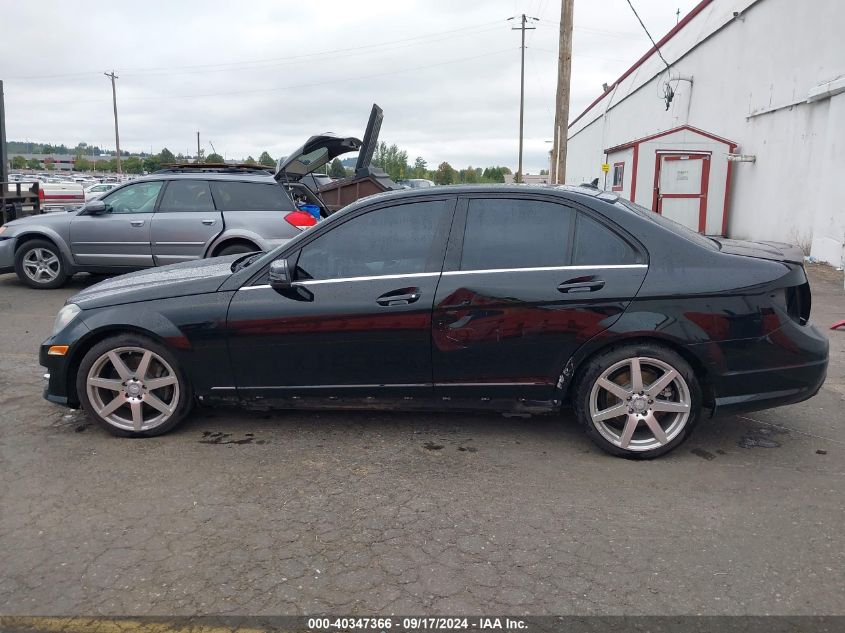 2013 Mercedes-Benz C 300 Luxury 4Matic/Sport 4Matic VIN: WDDGF8AB6DA757938 Lot: 40347366