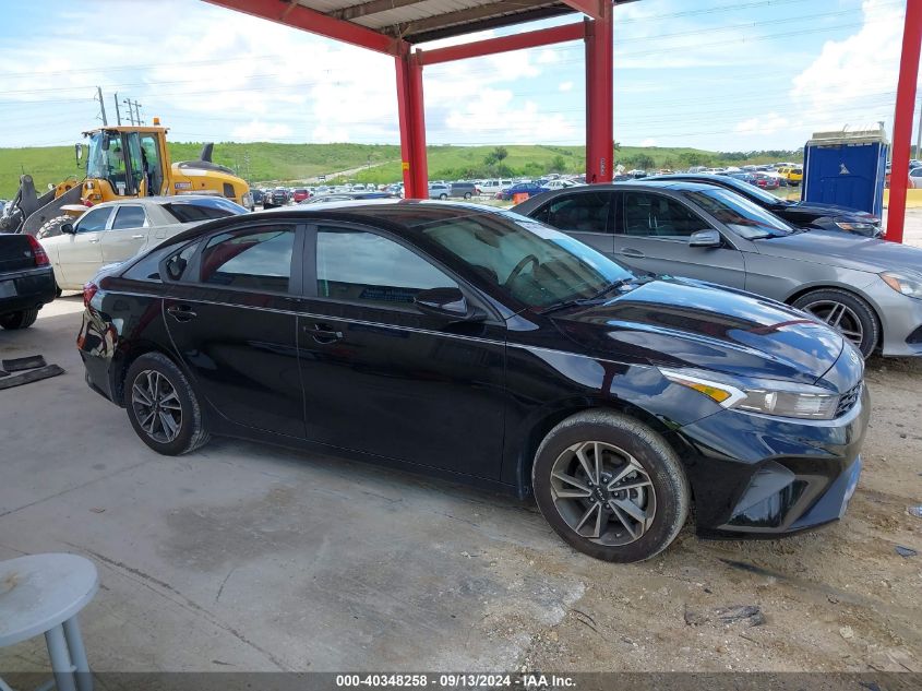 2023 Kia Forte Lxs VIN: 3KPF24AD1PE581555 Lot: 40348258