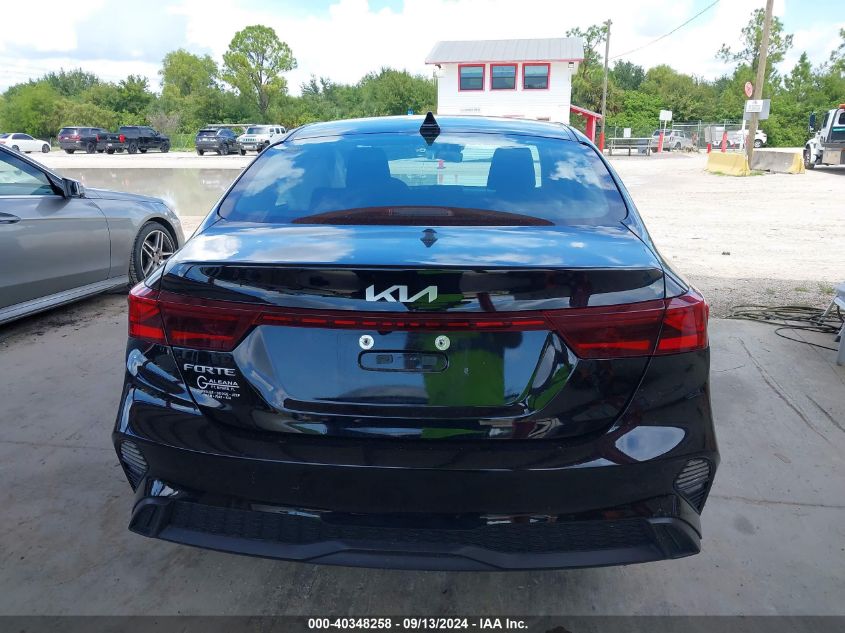 2023 Kia Forte Lxs VIN: 3KPF24AD1PE581555 Lot: 40348258