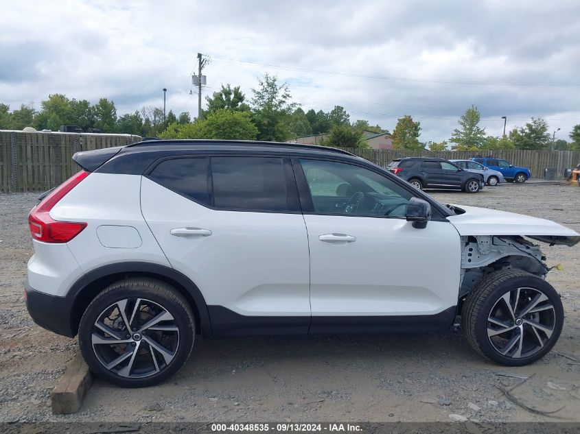 2022 Volvo Xc40 T5 R-Design VIN: YV4162UM5N2641519 Lot: 40348535