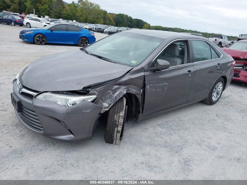 4T1BF1FK4HU760342 2017 TOYOTA CAMRY - Image 2