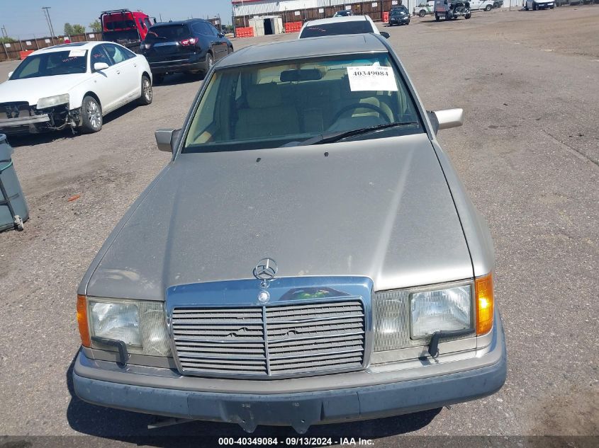 WDBEA32EXPB931373 1993 Mercedes-Benz 300 E