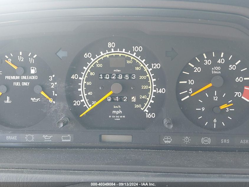 WDBEA32EXPB931373 1993 Mercedes-Benz 300 E