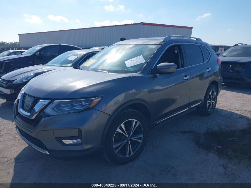 5N1AT2MV4HC742243 2017 NISSAN ROGUE - Image 2