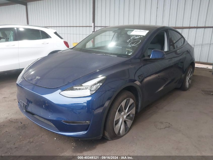 VIN 7SAYGDEE9NF344982 2022 Tesla Model Y, Long Rang... no.2