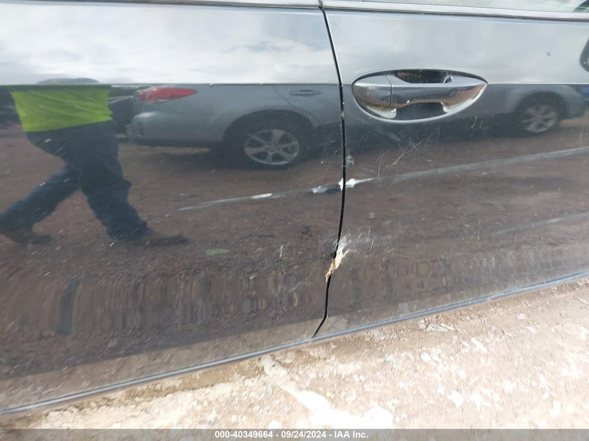 2015 TOYOTA COROLLA LE - 5YFBURHE7FP250173