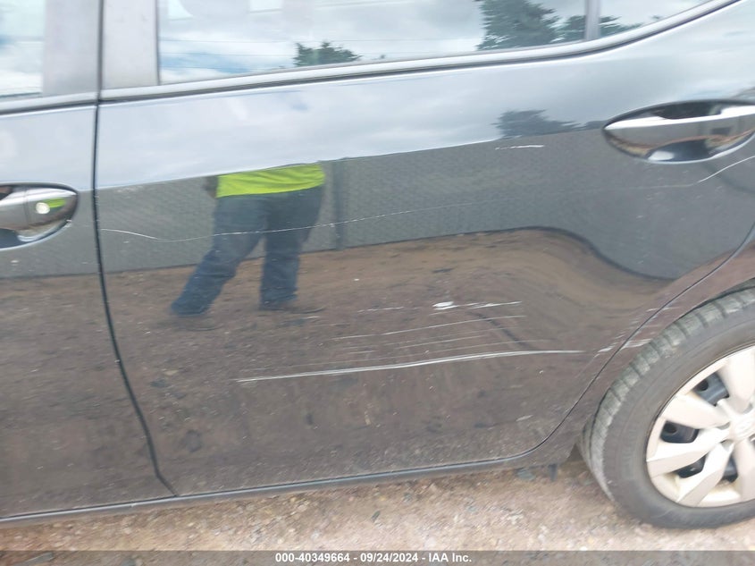 2015 TOYOTA COROLLA LE - 5YFBURHE7FP250173