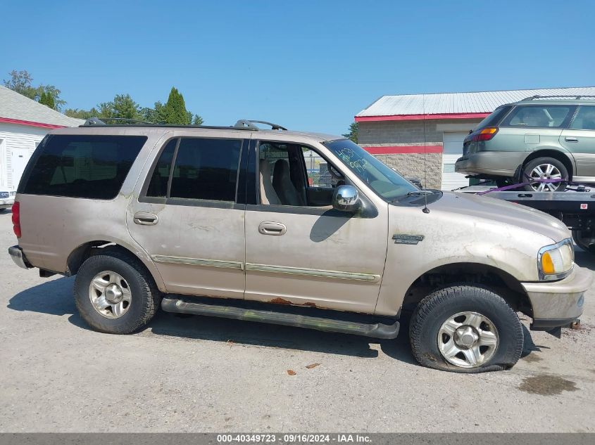 1998 Ford Expedition Eddie Bauer/Xlt VIN: 1FMRU18W3WLB22607 Lot: 40349723