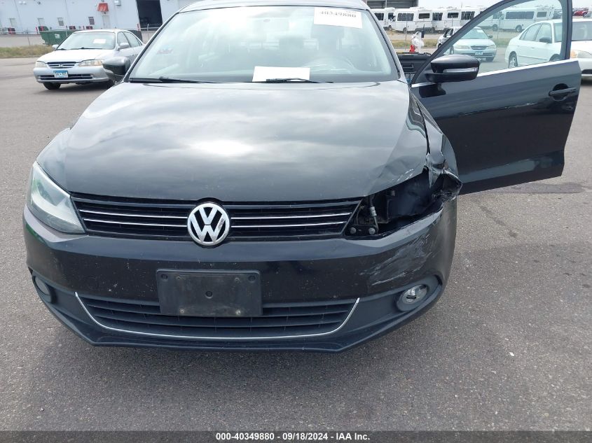 3VWLX7AJXBM334834 2011 Volkswagen Jetta Sel