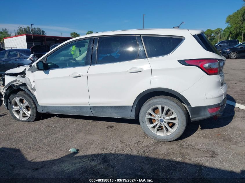 1FMCU0GD8HUC39774 2017 Ford Escape Se