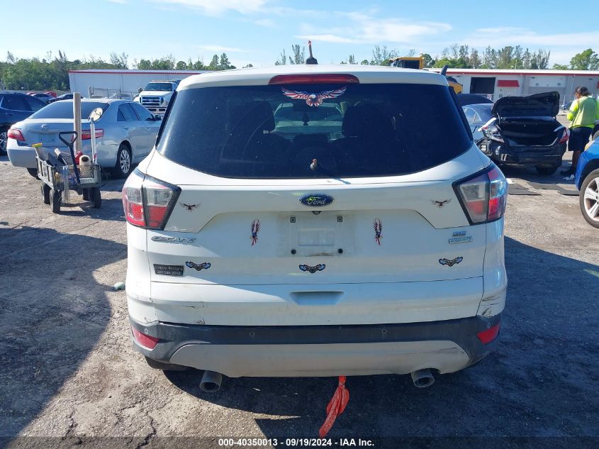 1FMCU0GD8HUC39774 2017 Ford Escape Se